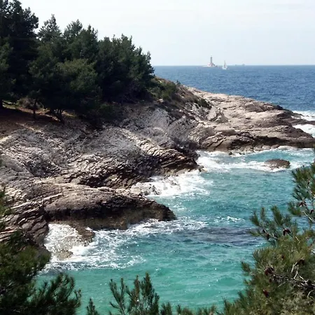 Gæstehus And With Parking Space Premantura, Medulin - 24363 3*