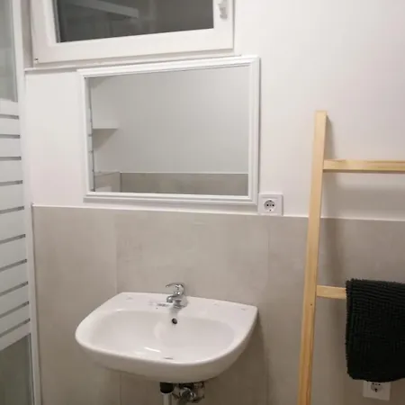 ゲストハウス And With Parking Space Premantura, Medulin - 24363