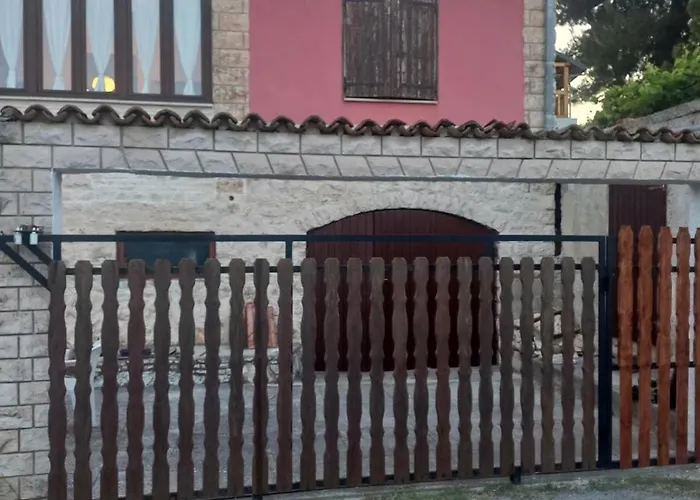 Affittacamere And With Parking Space Premantura, Medulin - 24363 Pola